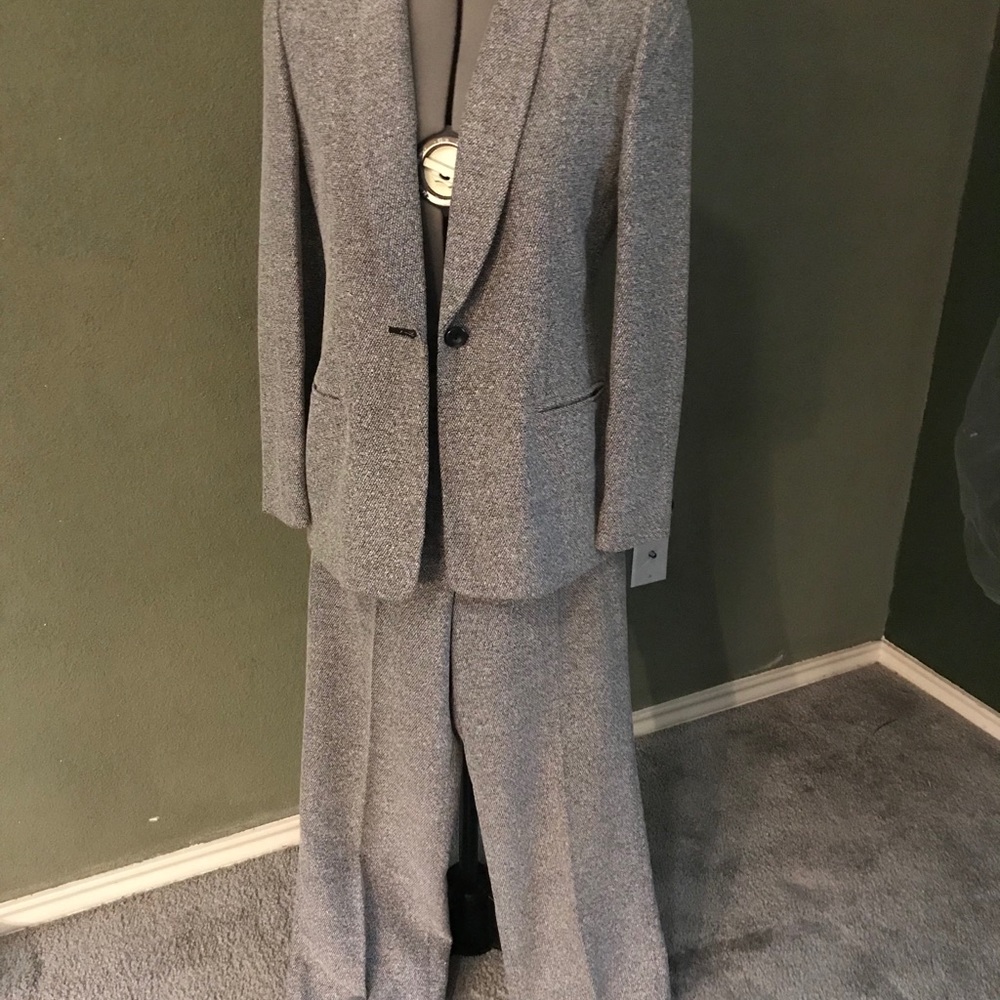 Two piece dress see lined pants suit